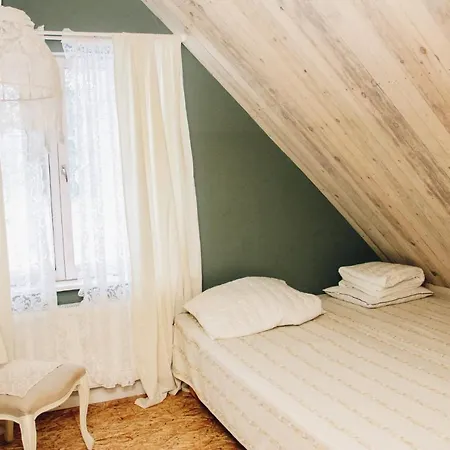 Loovaelja بيت ضيافة *